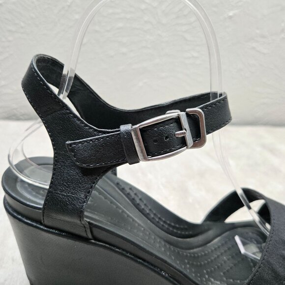 Crocs Ankle Strap Wedge Sandal 9 Black Open Toe Strappy Retro Comfort Platform - Picture 9 of 11
